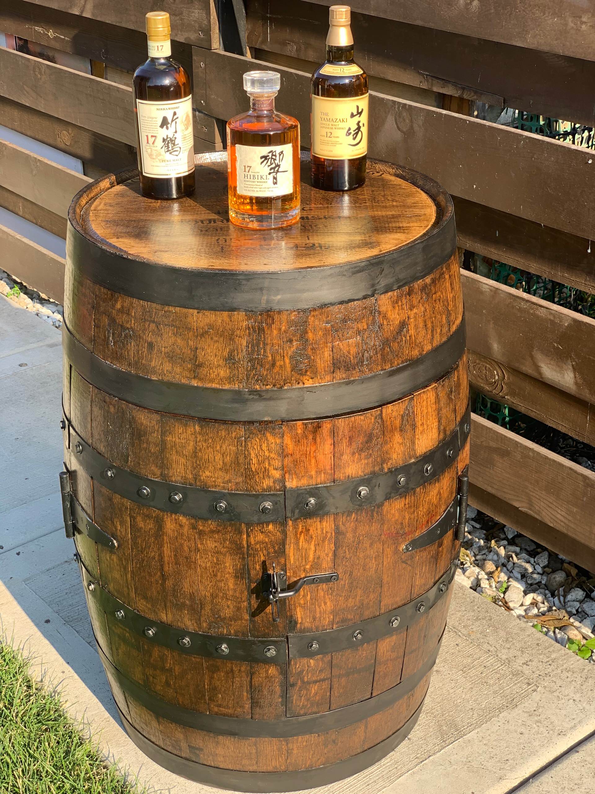 Whiskey Barrel Portable Bar